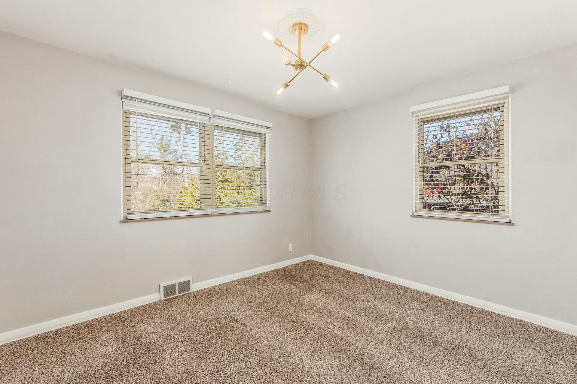 2804 Lakewood Drive