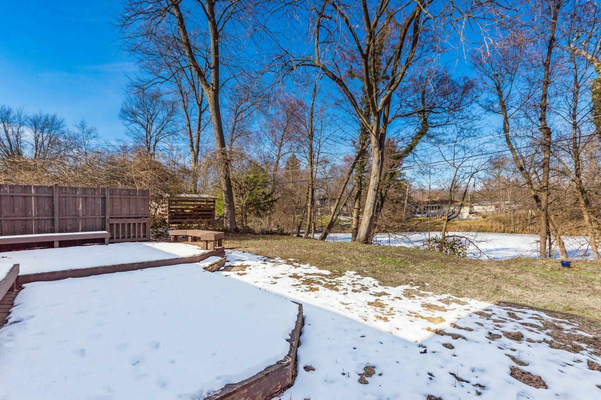 2804 Lakewood Drive