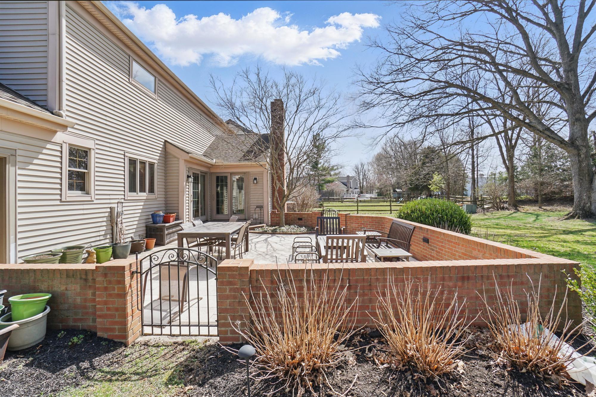 199 Briarbend Boulevard