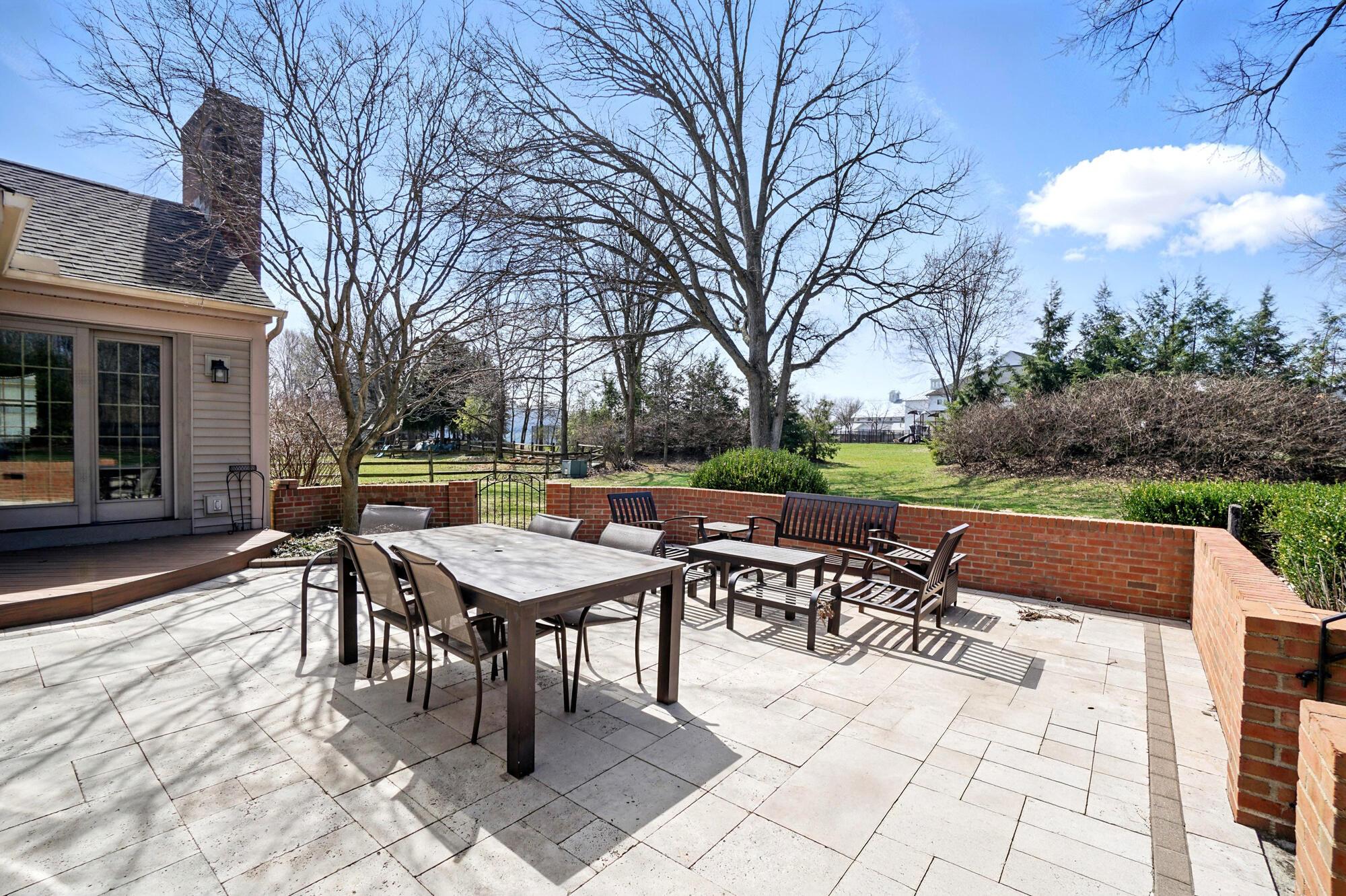 199 Briarbend Boulevard