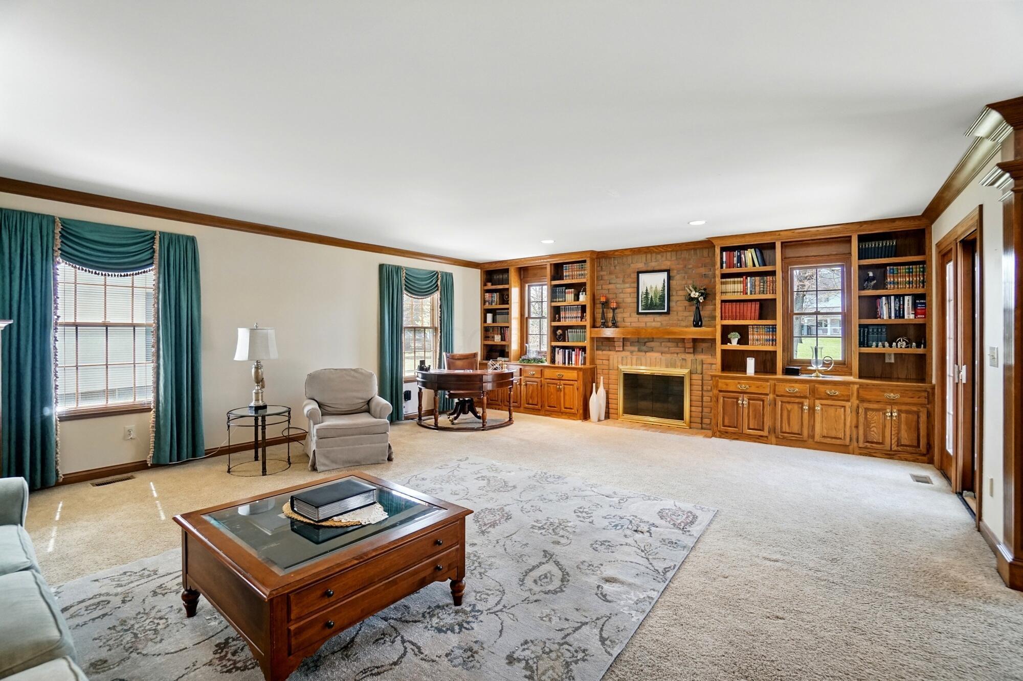 199 Briarbend Boulevard