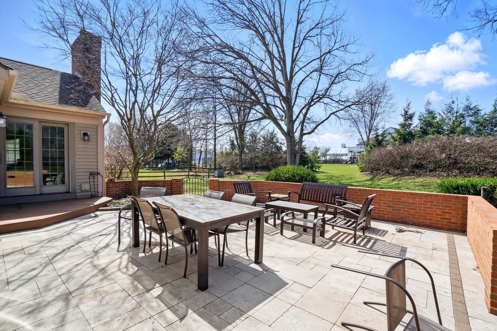 199 Briarbend Boulevard