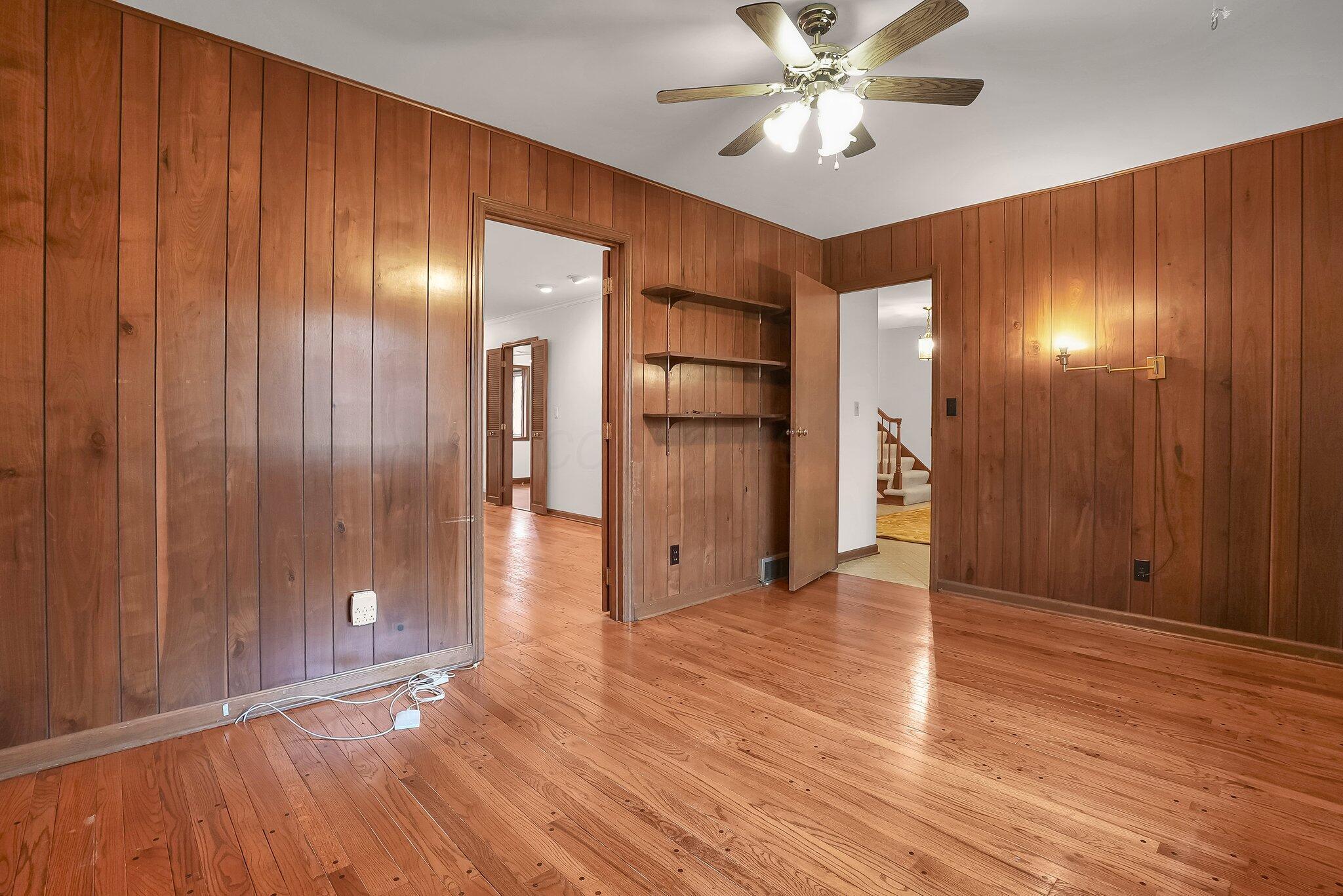821 Strawberry Hill Road E