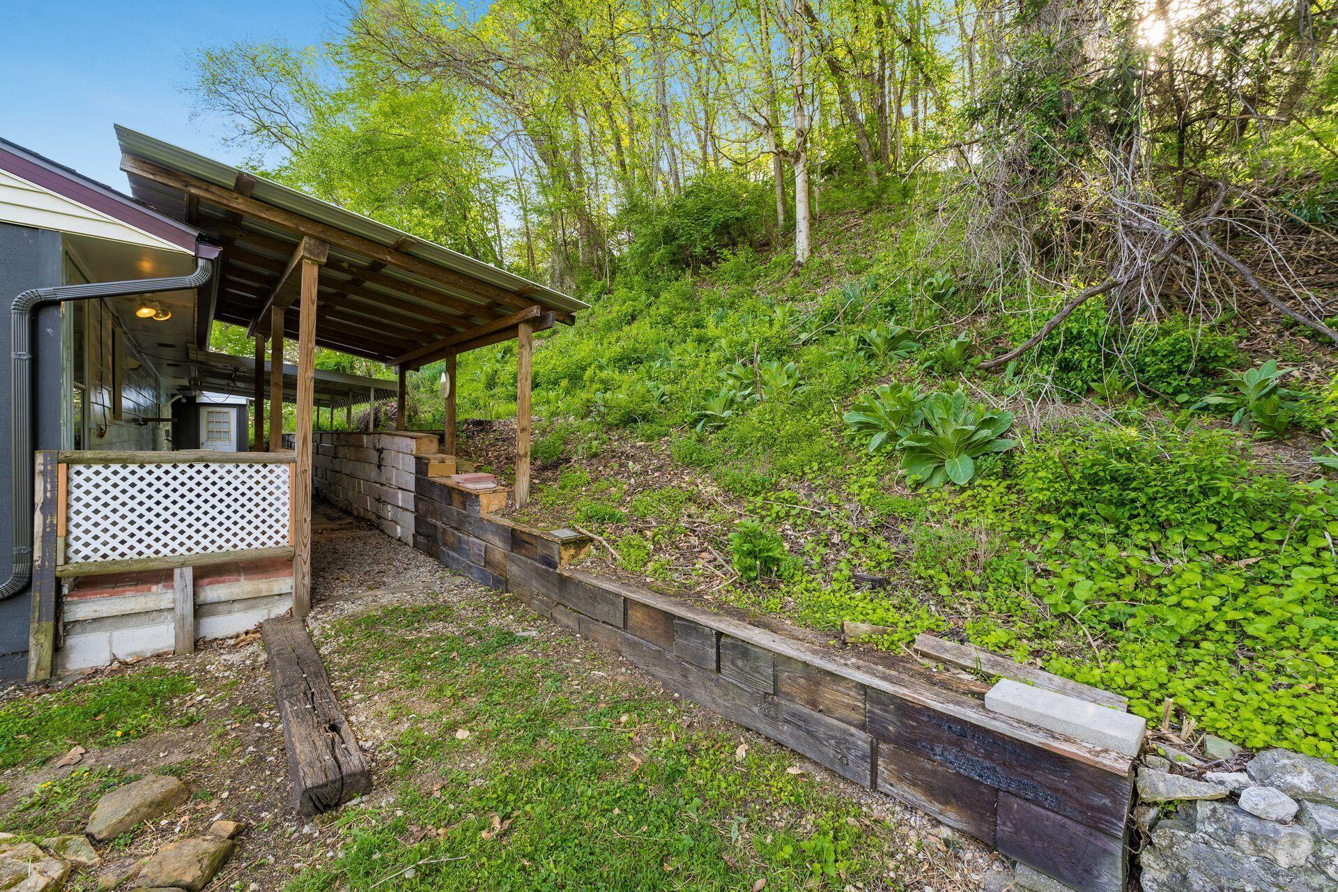 125 Lynwood Lane