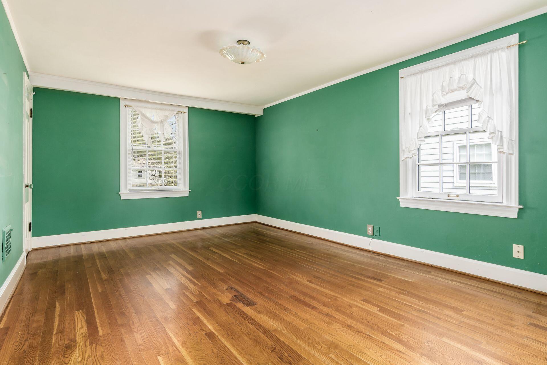 262 N Ardmore Road