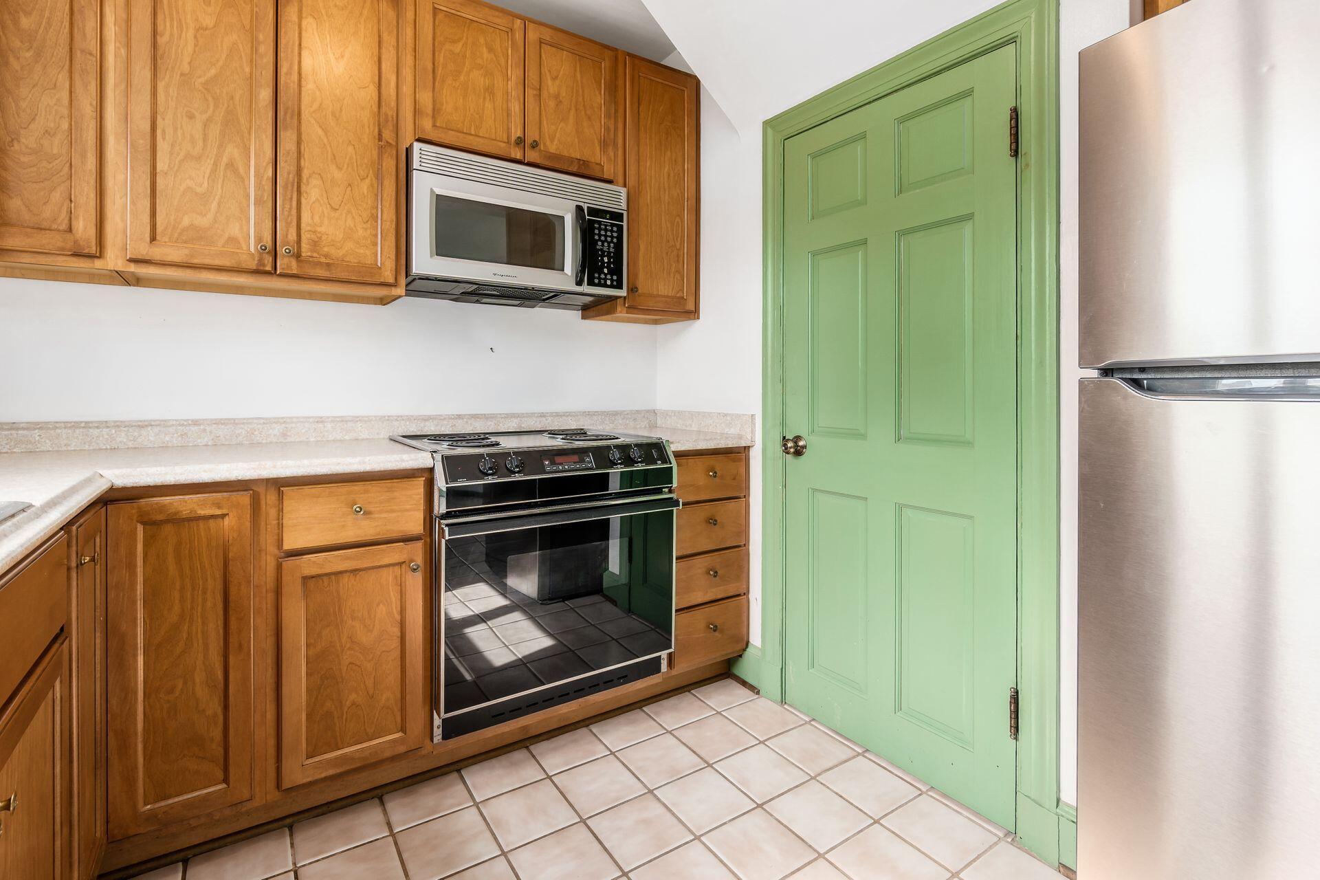 262 N Ardmore Road