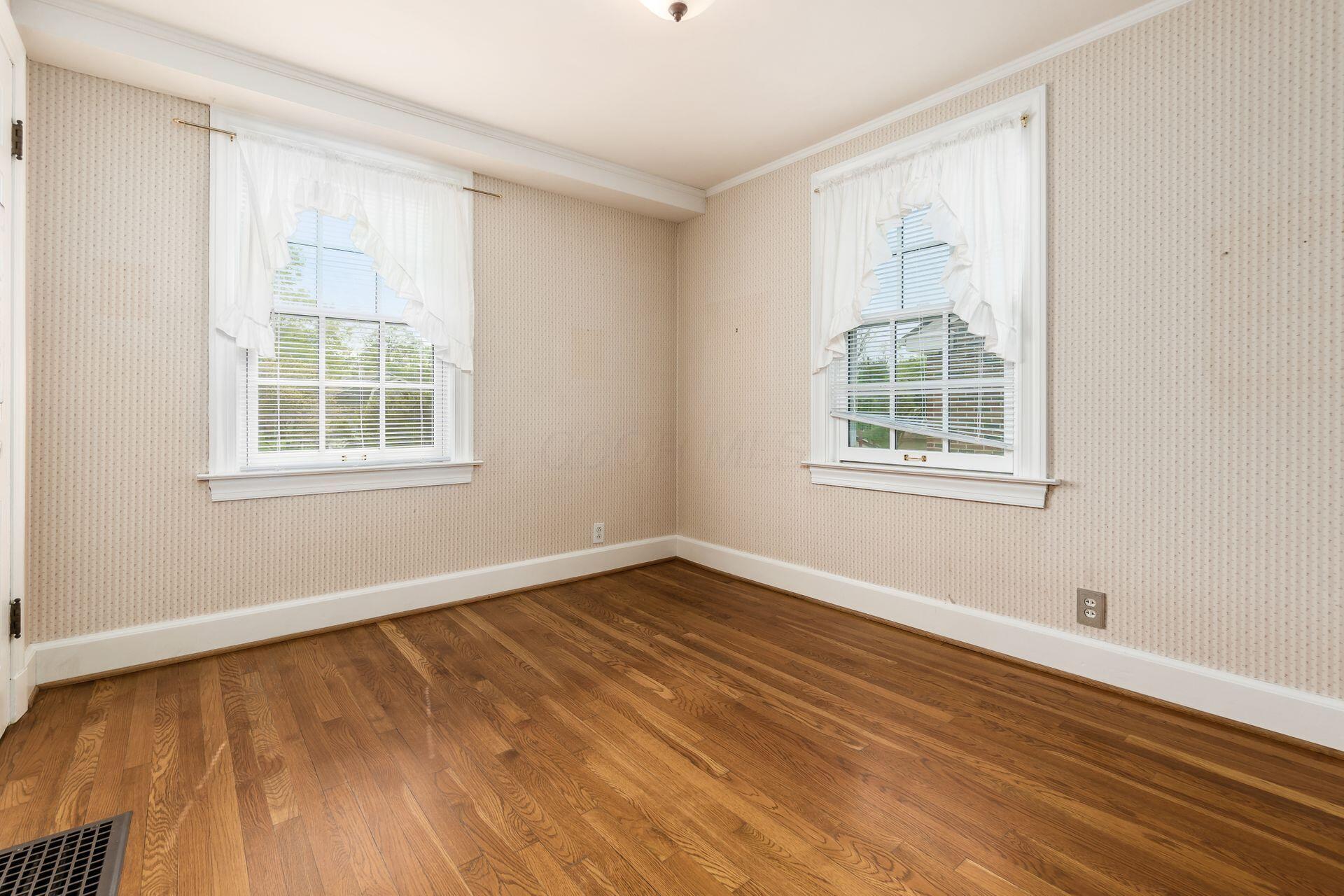 262 N Ardmore Road