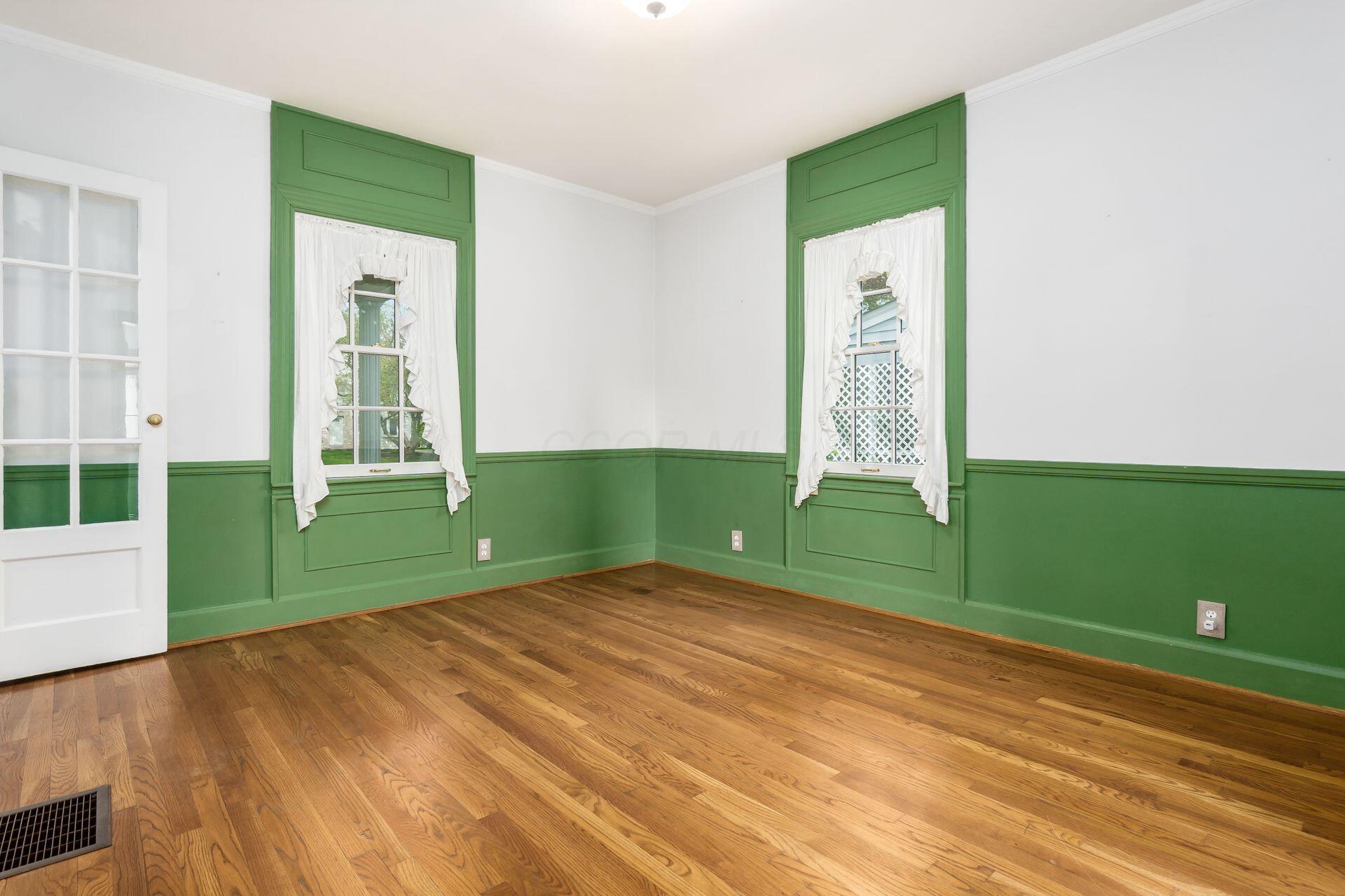 262 N Ardmore Road