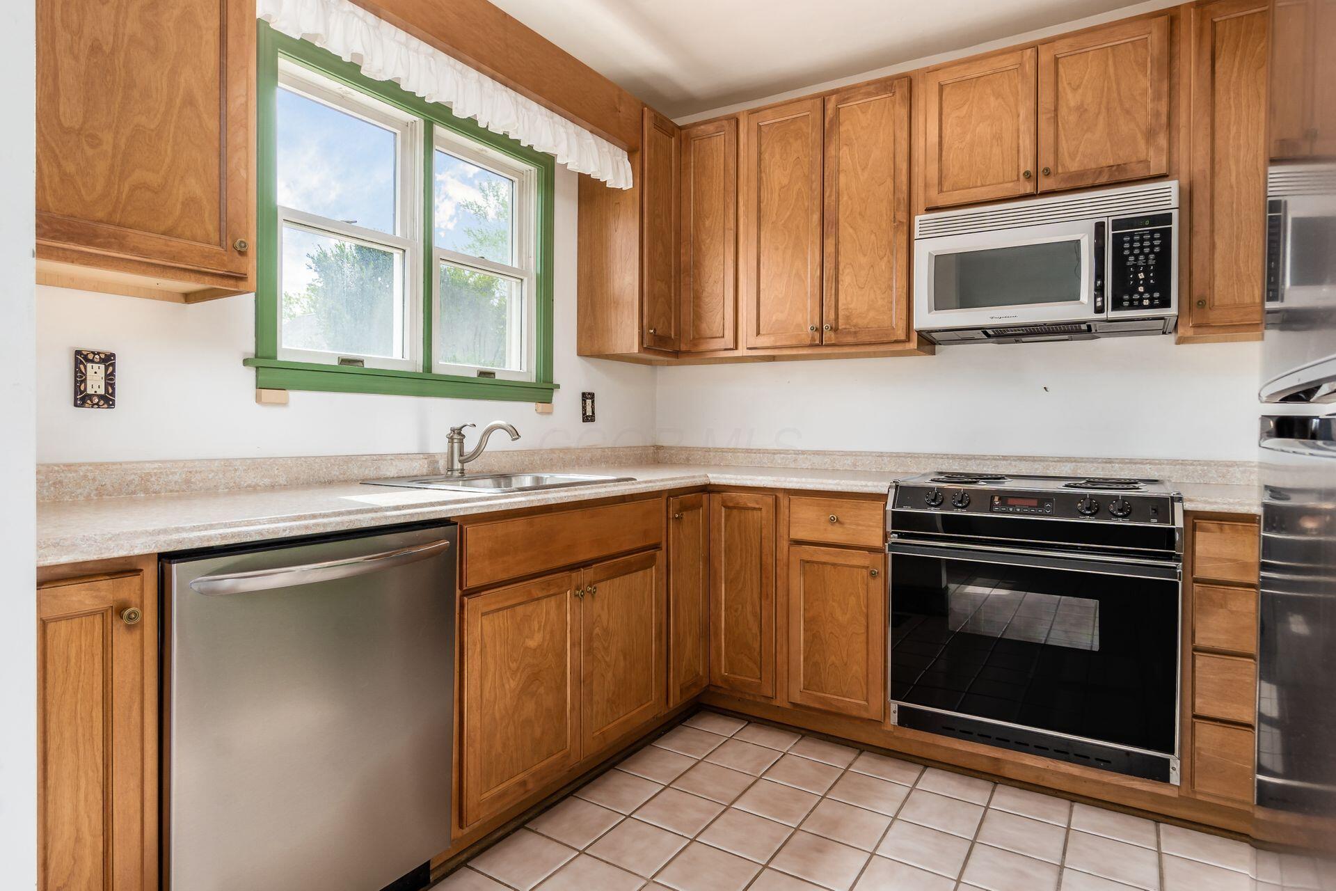 262 N Ardmore Road