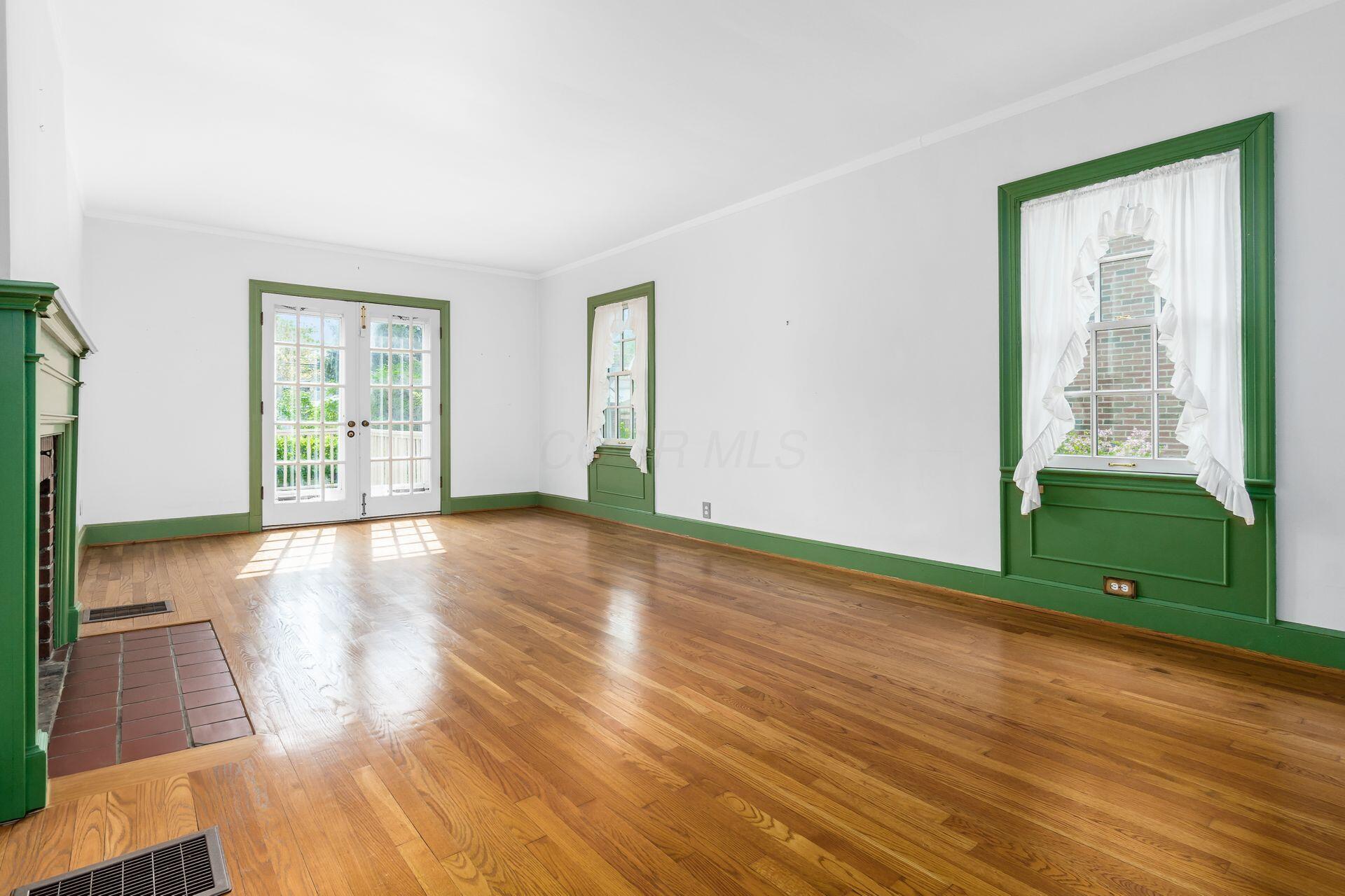 262 N Ardmore Road