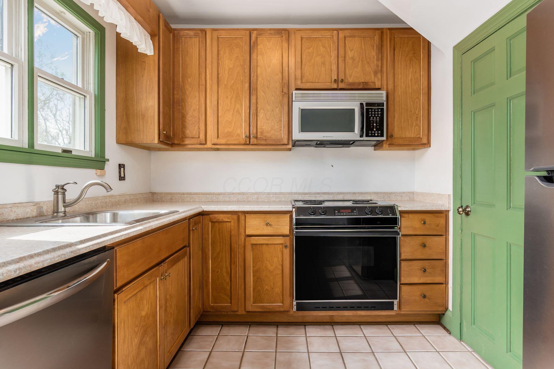 262 N Ardmore Road