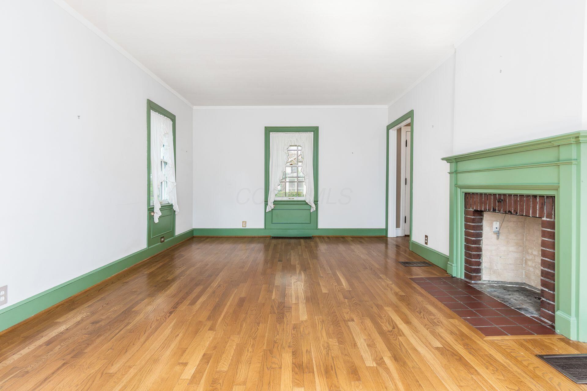 262 N Ardmore Road