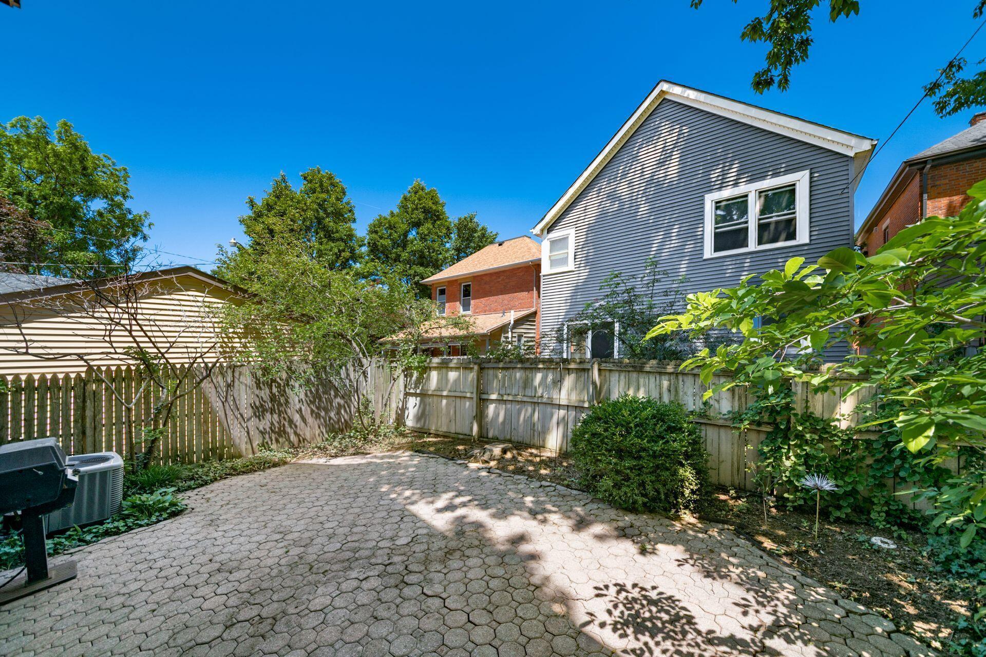 652 Brust Street