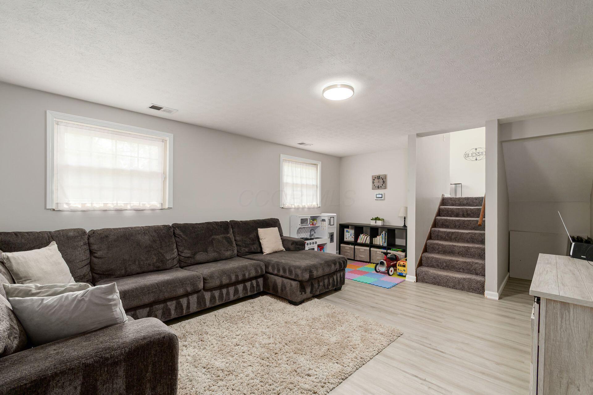 469 N Stygler Road