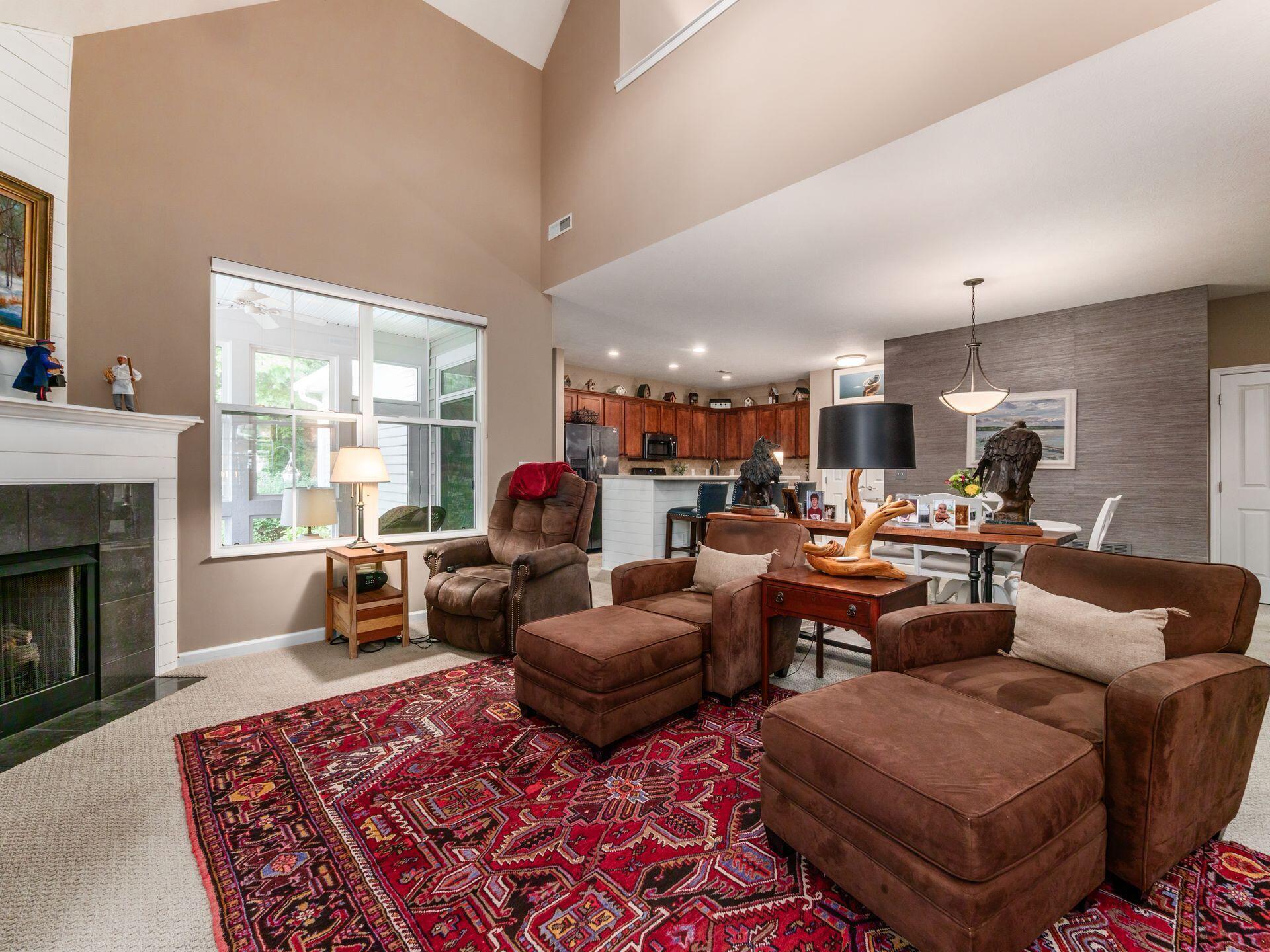 493 Westgreen Lane