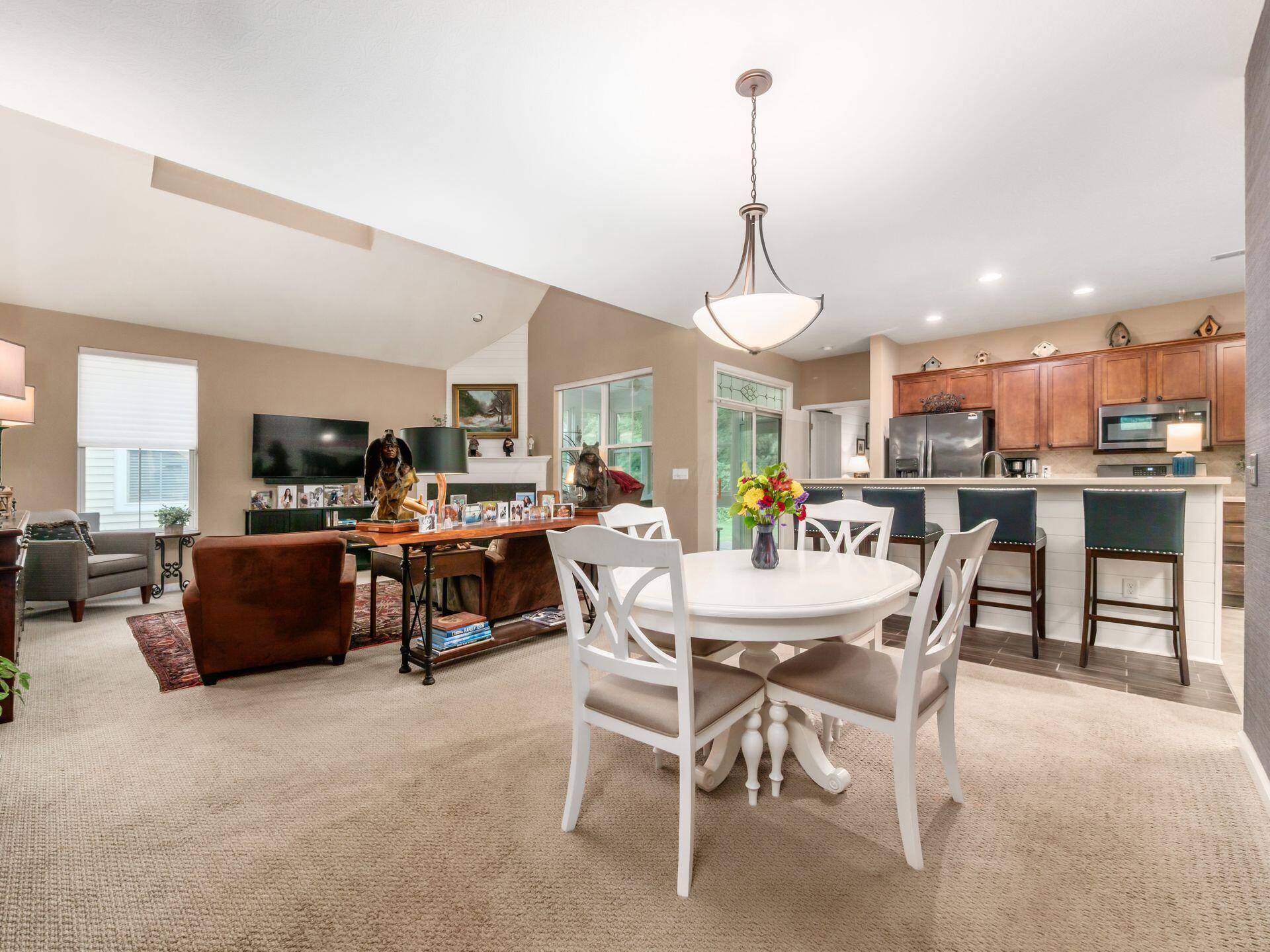 493 Westgreen Lane