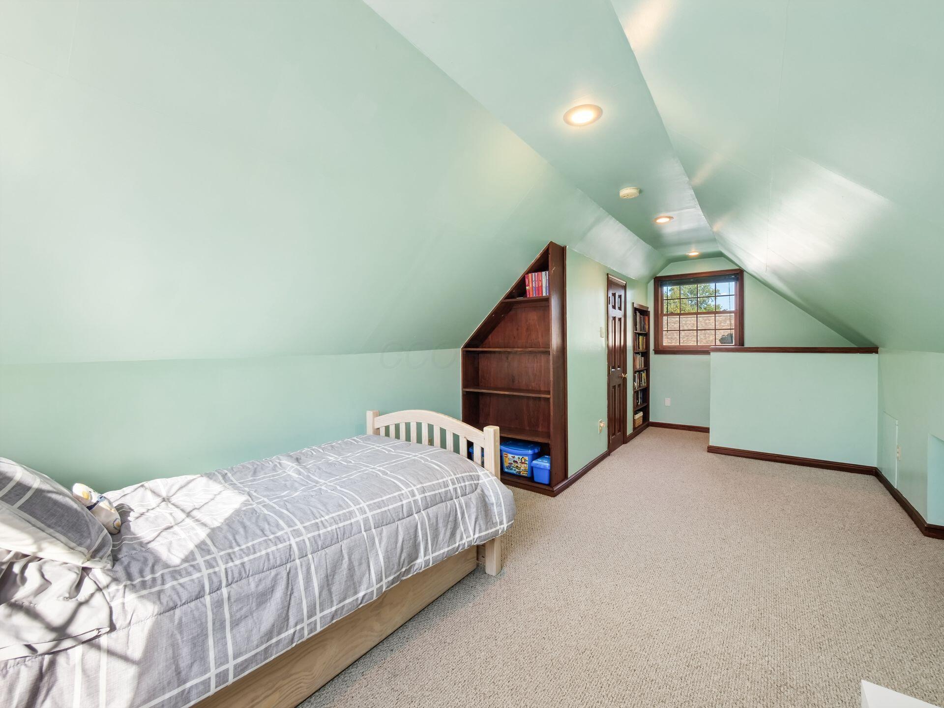 223 N Remington Road