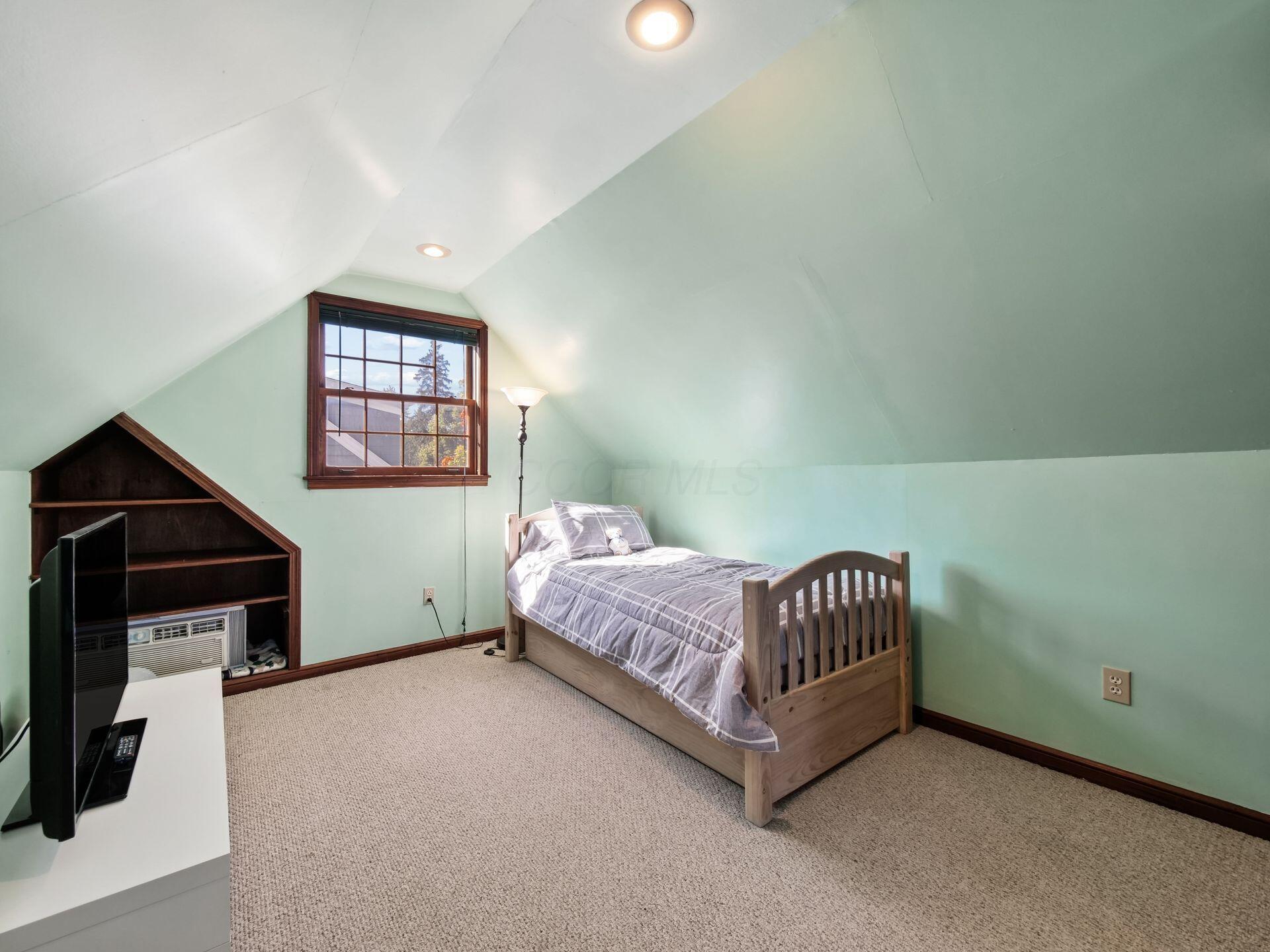 223 N Remington Road