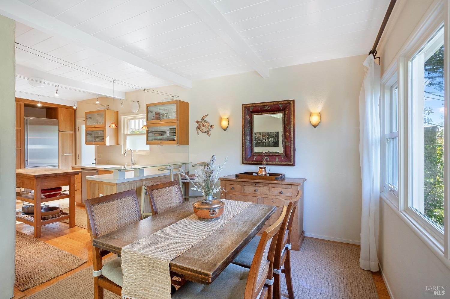 435 E Blithedale Ave