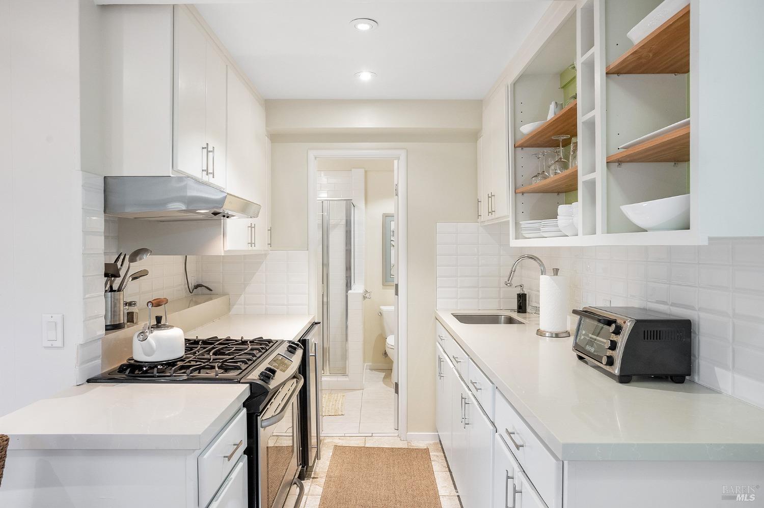 435 E Blithedale Ave