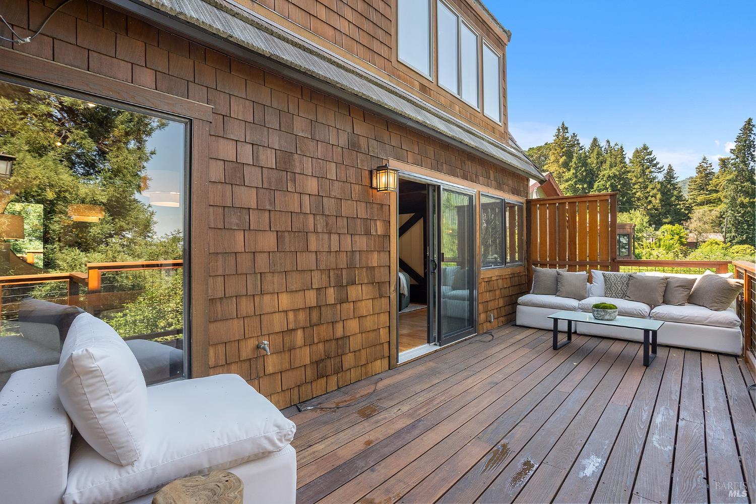 22 Marin View Avenue