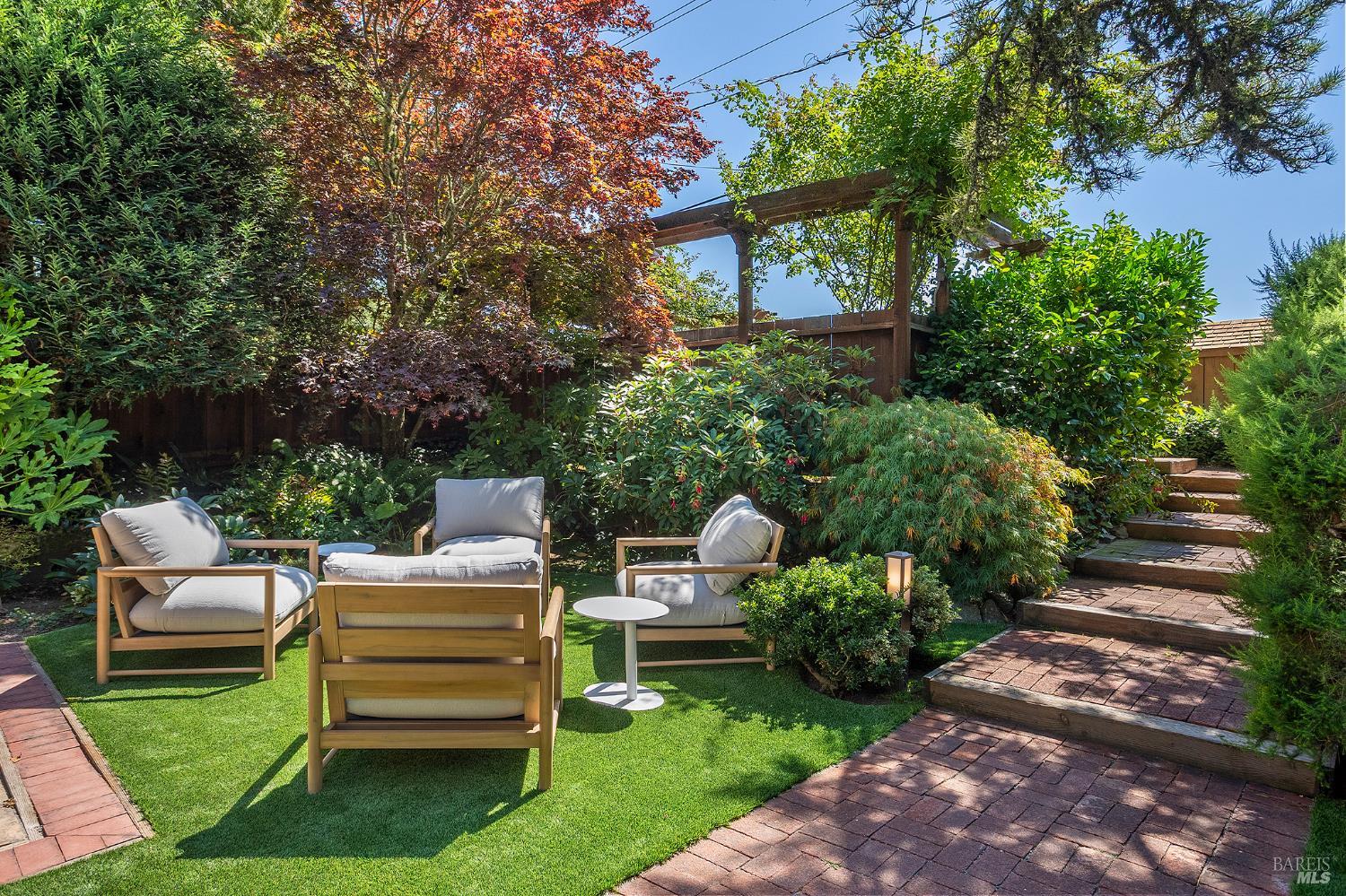 22 Marin View Avenue