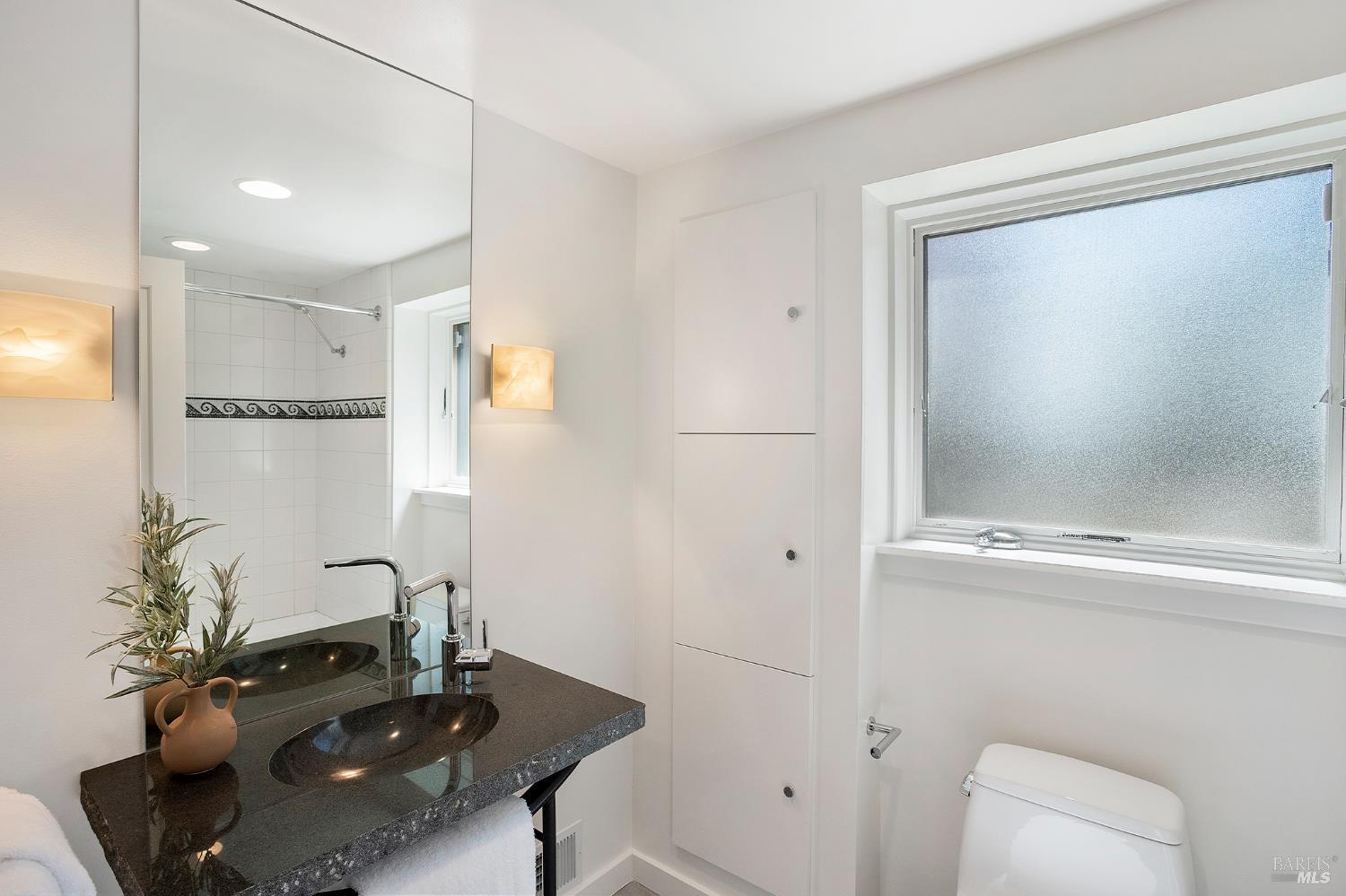 22 Marin View Avenue