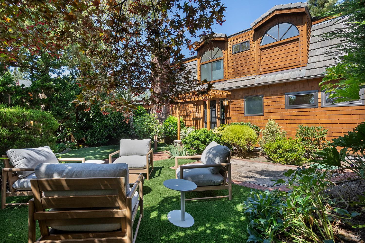 22 Marin View Avenue