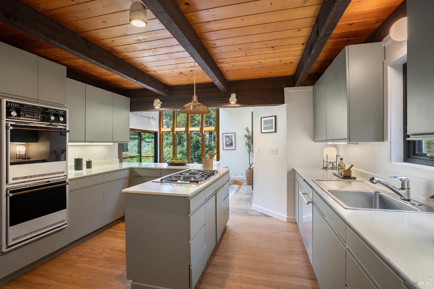 22 Marin View Avenue