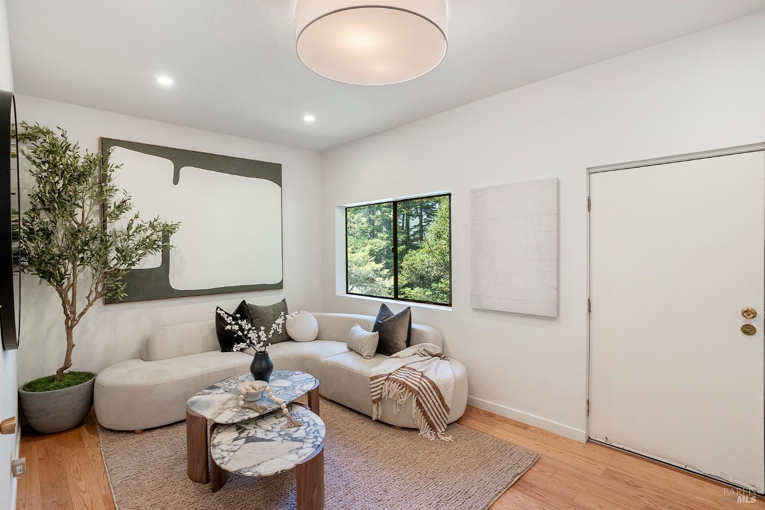 22 Marin View Avenue