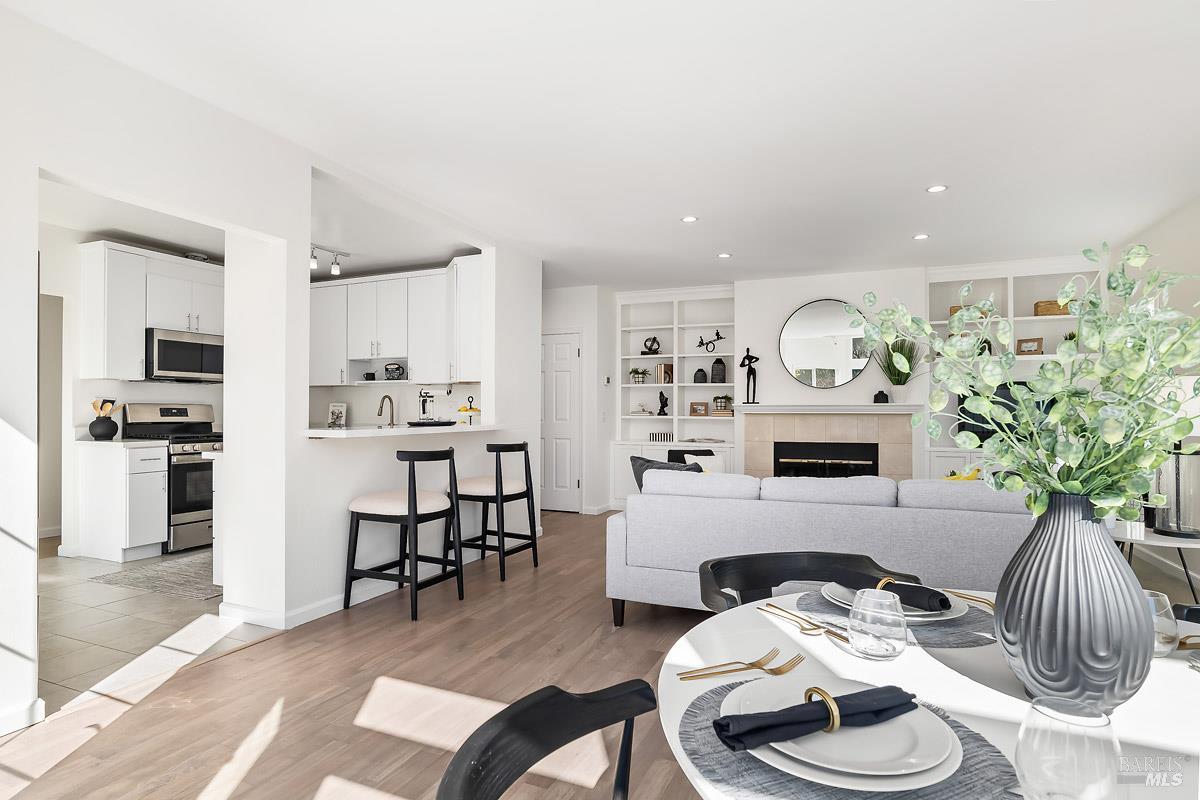 37 Creekside Court