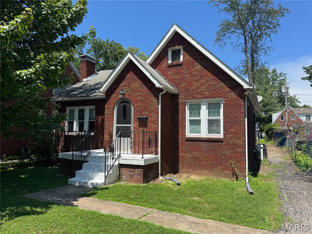 1102 McPherson Avenue