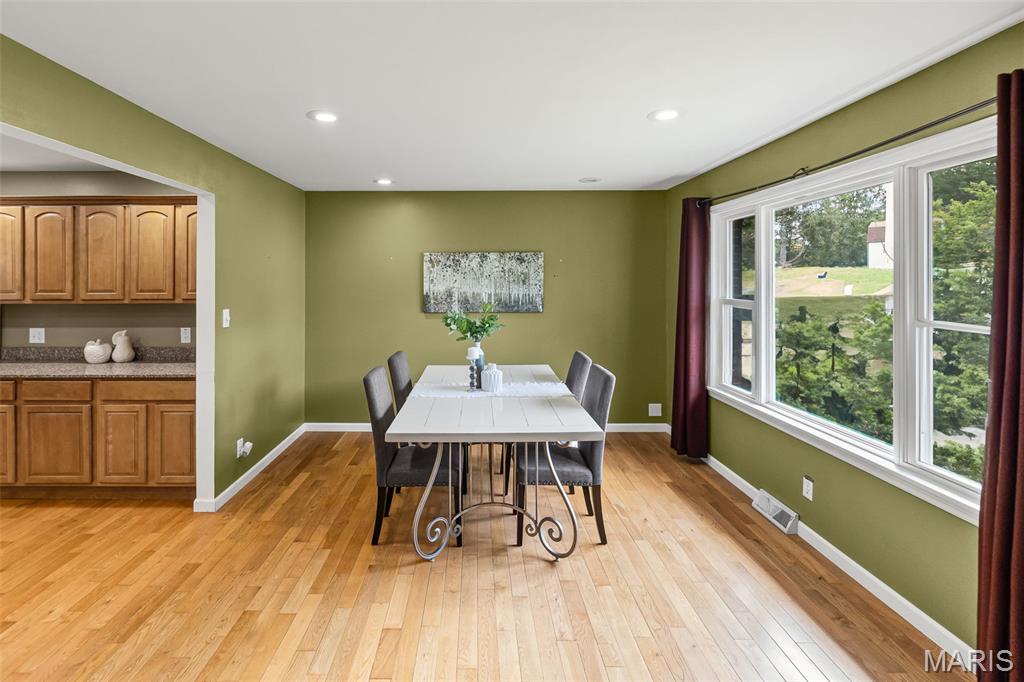 3414 Emma Lane