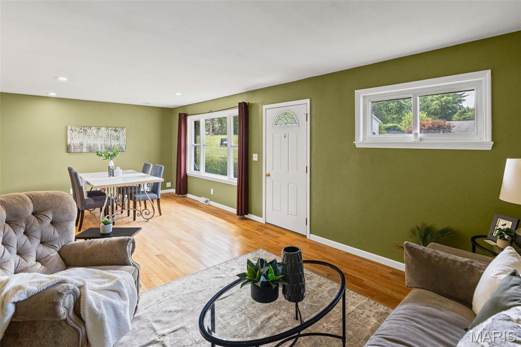 3414 Emma Lane