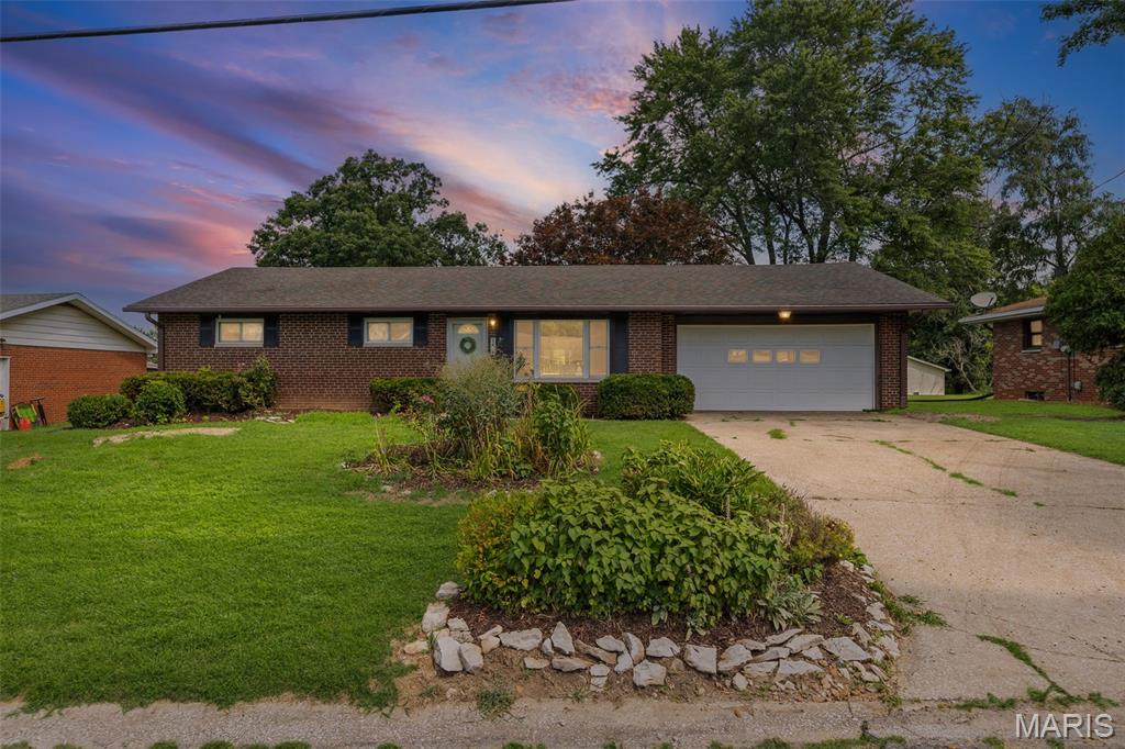 3414 Emma Lane