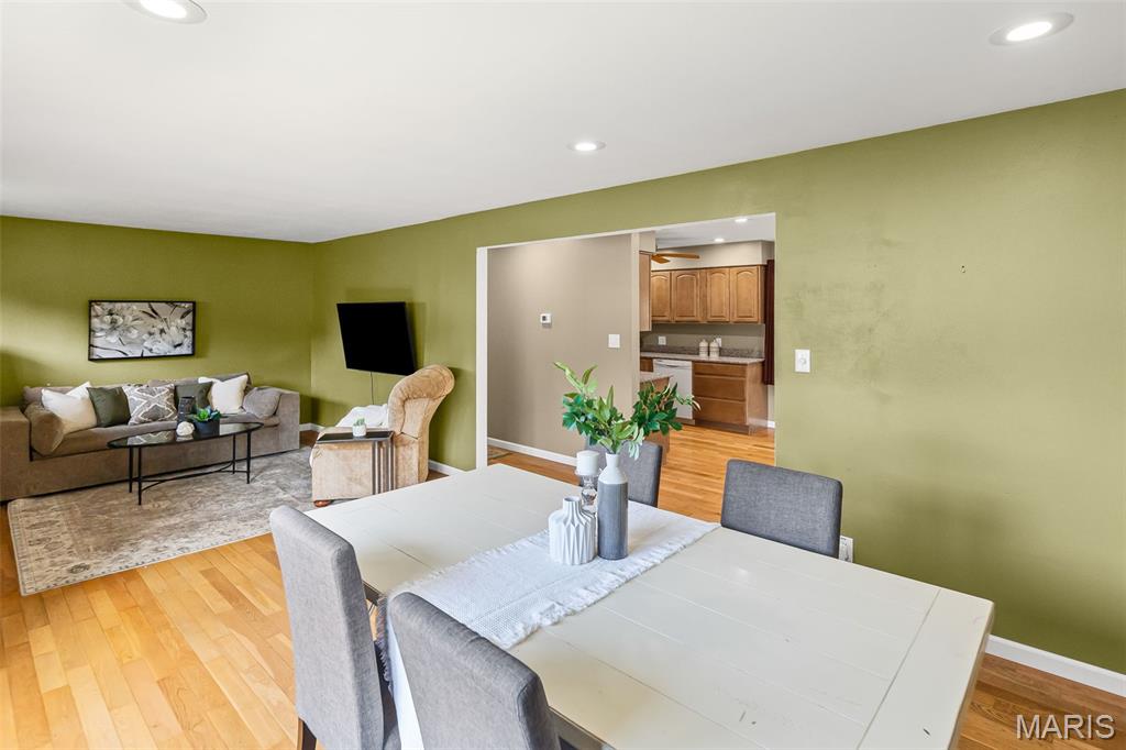 3414 Emma Lane