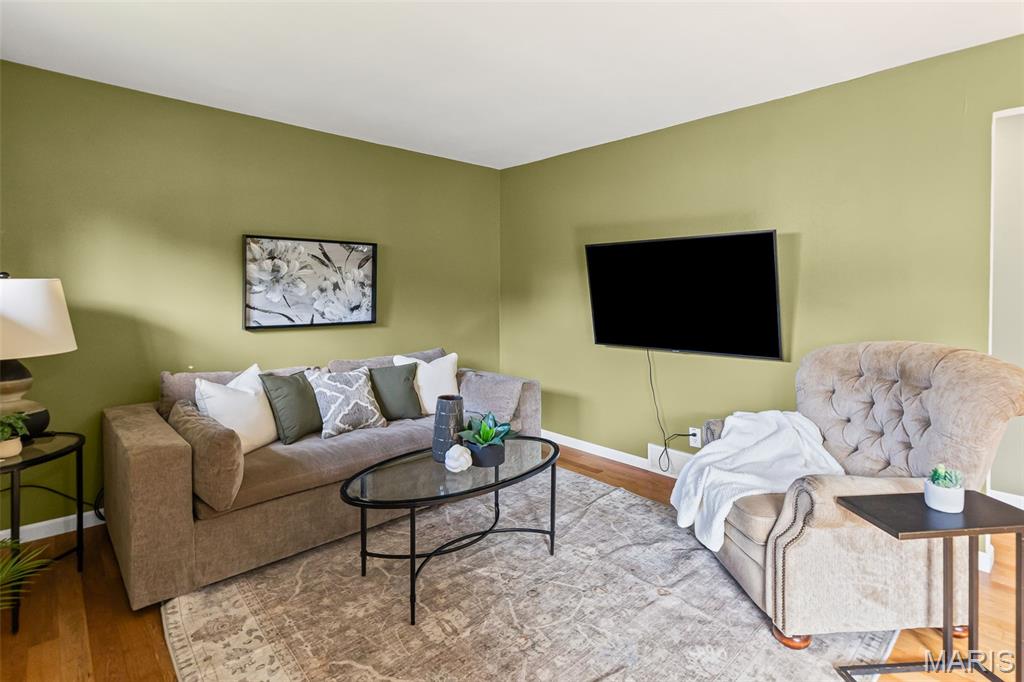 3414 Emma Lane