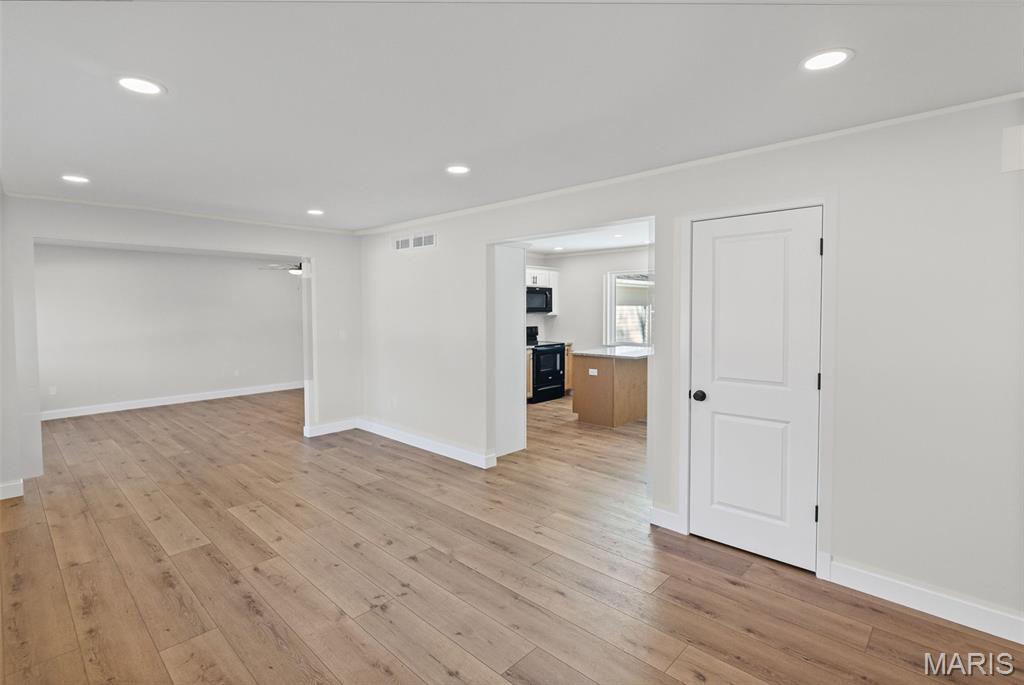 2301 Wedgewood Drive