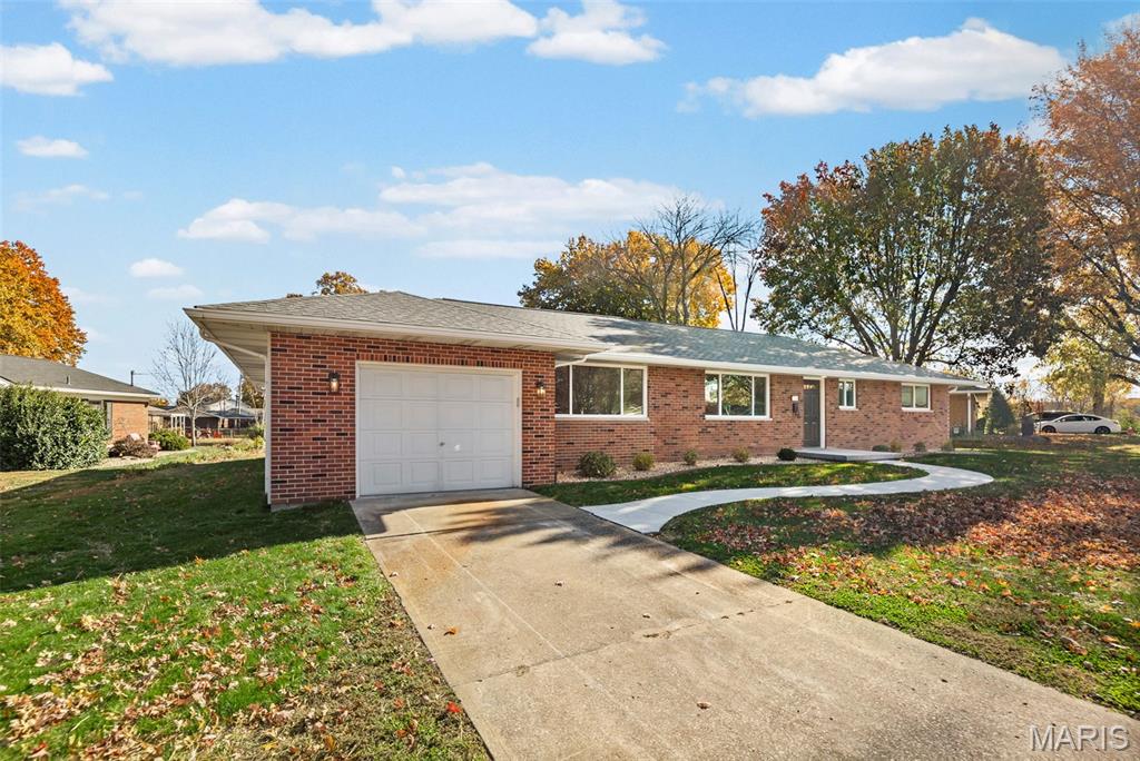 2301 Wedgewood Drive