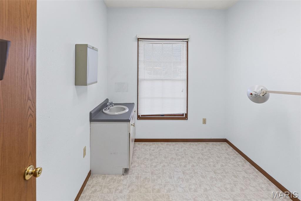 2412 Corporate Center