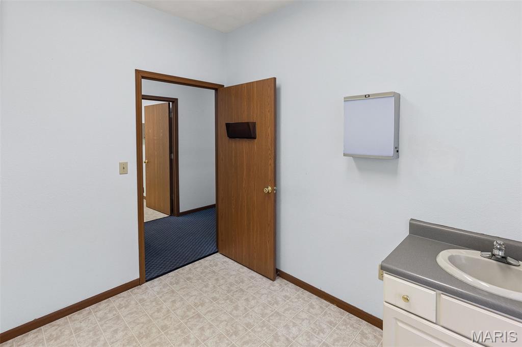 2412 Corporate Center