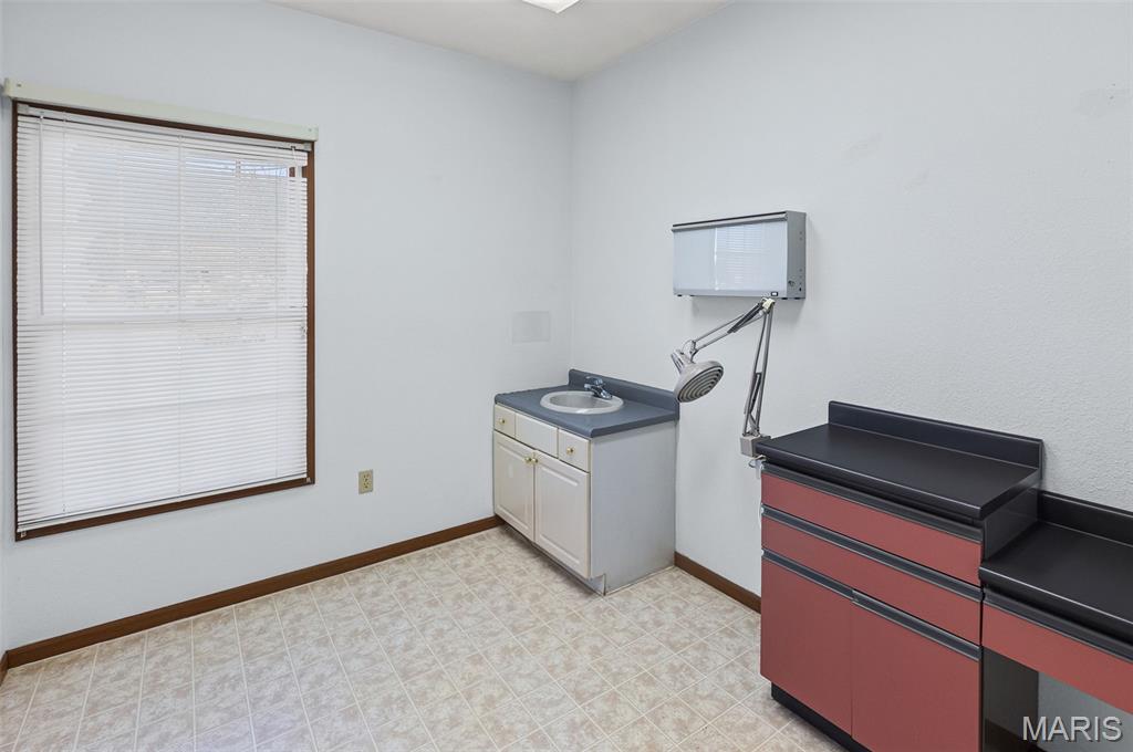 2412 Corporate Center