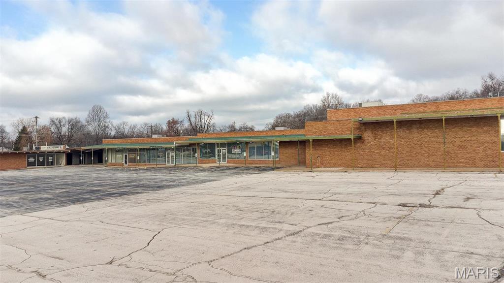 655 Berkshire Boulevard