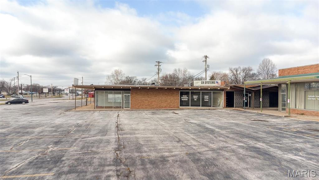 655 Berkshire Boulevard