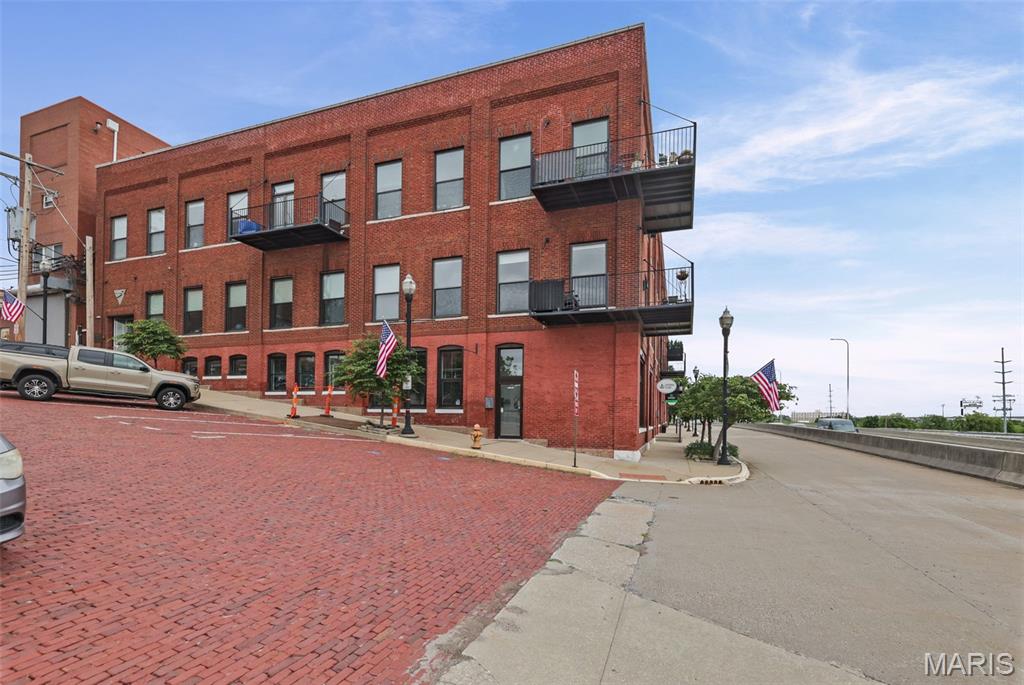 7 Alby Street Unit: 9