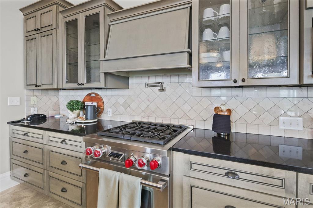 7 Alby Street Unit: 9
