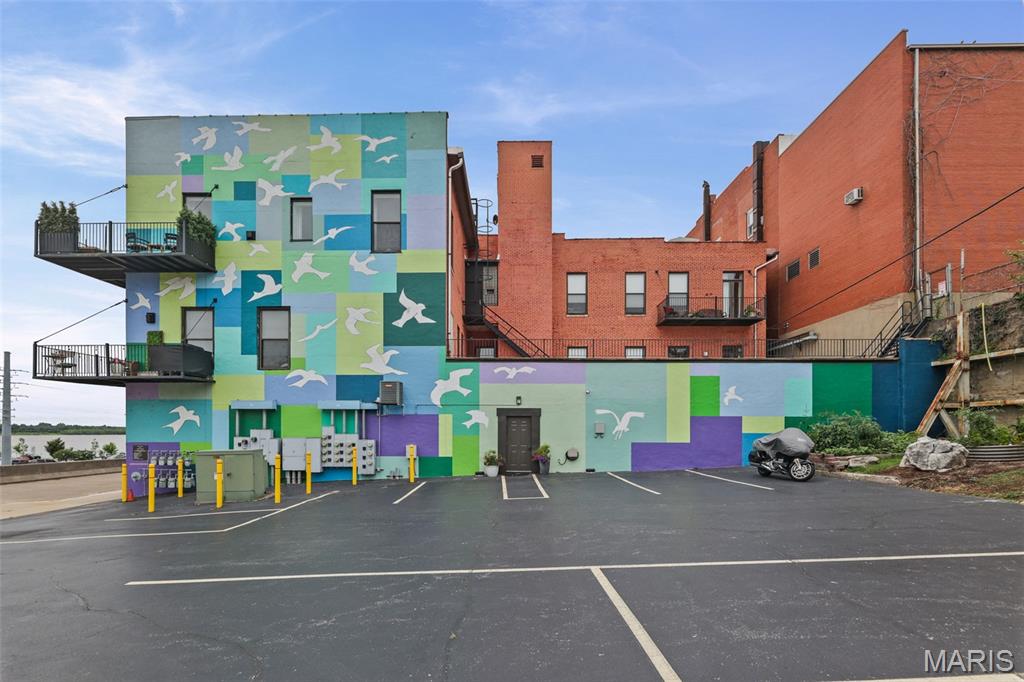 7 Alby Street Unit: 9
