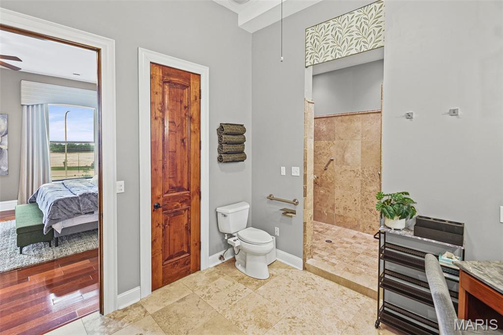 7 Alby Street Unit: 9