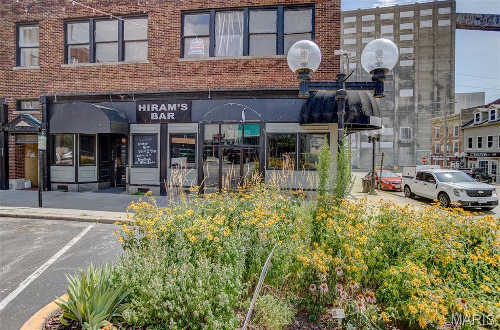215 W 3rd Street