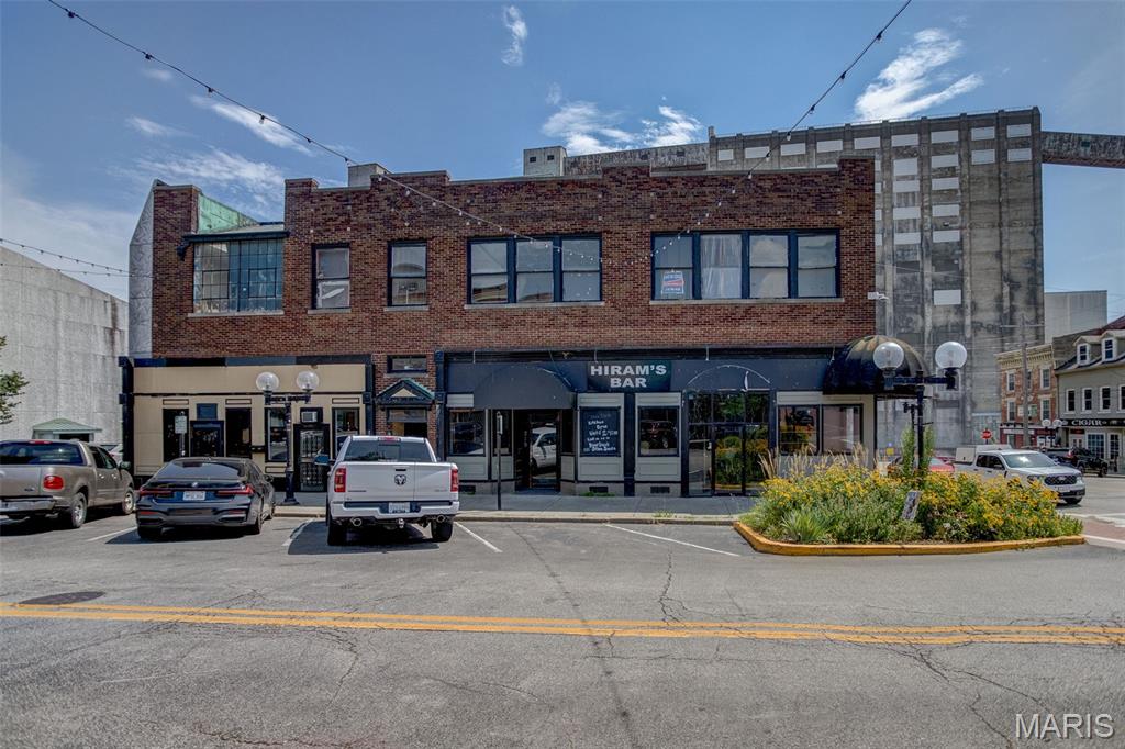 215 W 3rd Street